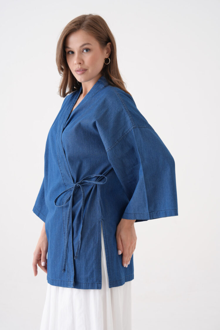 Blue Kimono With V-Neck And 3/4 Straight Sleeves