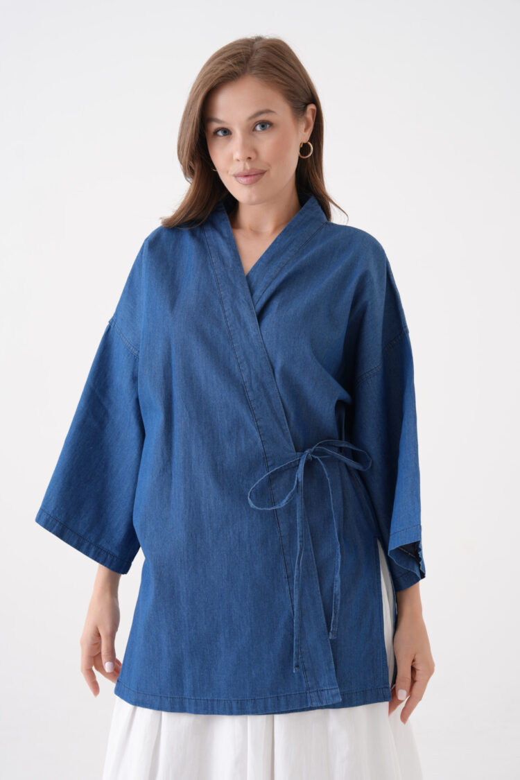 Blue Kimono With V-Neck And 3/4 Straight Sleeves