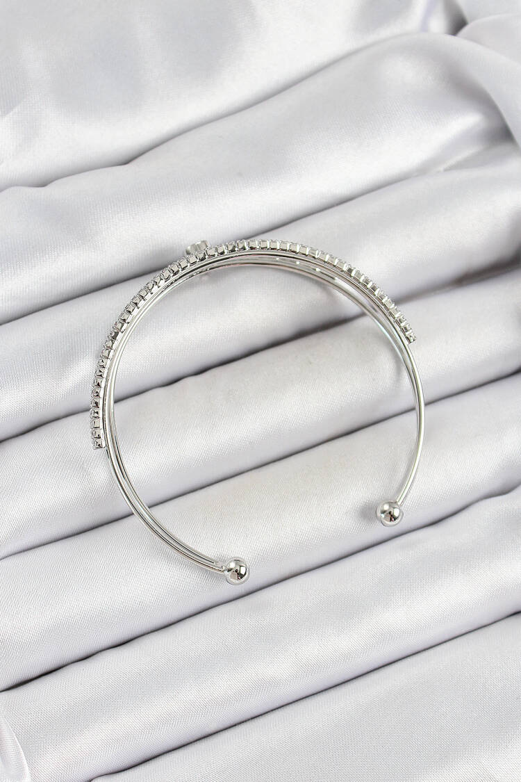 Brass Silver Color Zircon Stone Heart Detailed Women's Bracelet