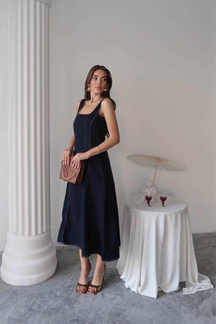 Elegant A-Line Sleeveless Midi Dress
