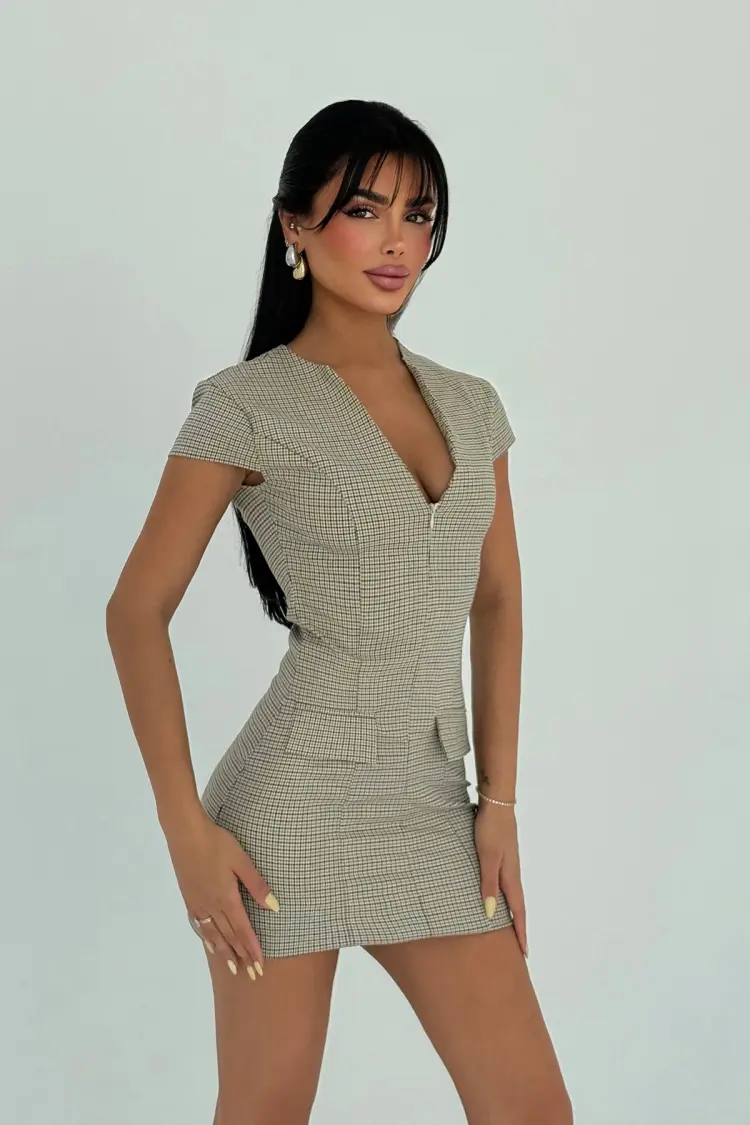 Elegant Beige Bodycon Mini Dress With Checkered Pattern - Brand: EYYO ATELIER - Women's Clothing Wholesale - Globality Store