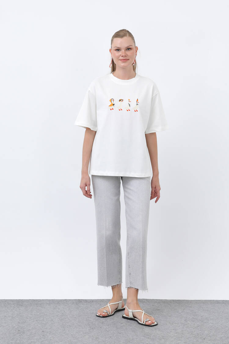 White Casual Oversized Fit Tshirt - Brand: SOUL - Women's Clothing Wholesale - Globality Store
