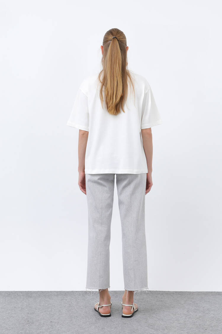 White Casual Oversized Fit Tshirt