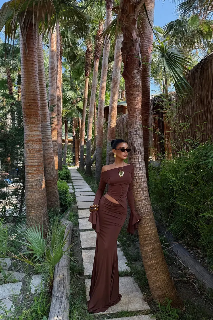Elegant Formal Suit With Off Shoulder Neck