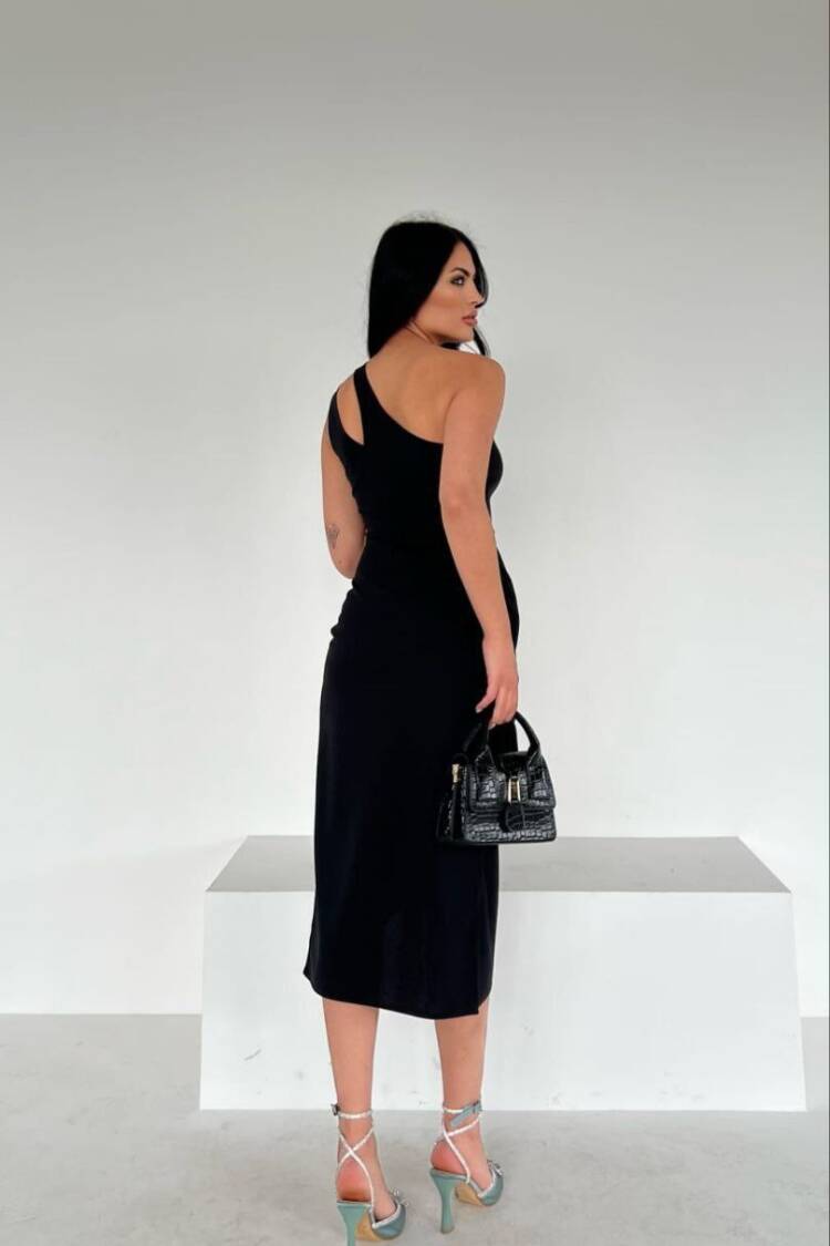 Black Glam Sleeveless Slit Midi Dress