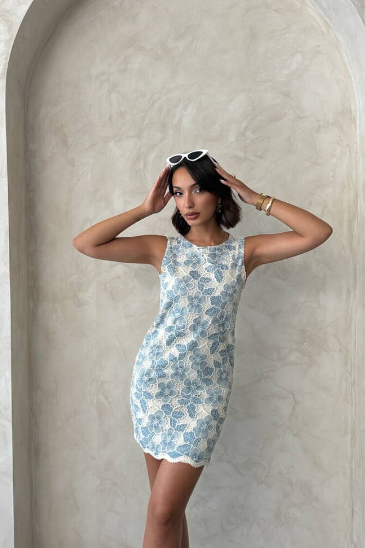 Floral Shift Dress With Cap Sleeves