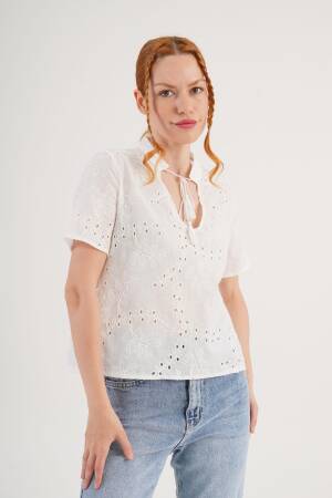 White Floral Casual Boho Blouse - Brand: Lustrin - Women's Clothing Wholesale - Globality Store