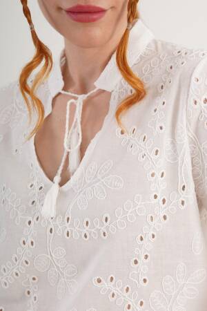 White Floral Casual Boho Blouse - Brand: Lustrin - Women's Clothing Wholesale - Globality Store