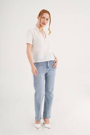 White Floral Casual Boho Blouse - Brand: Lustrin - Women's Clothing Wholesale - Globality Store
