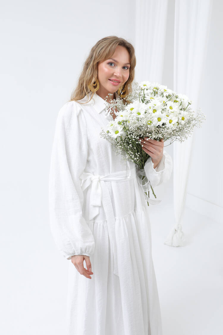 White Elegant A-Line Maxi Dress With Notched Neck