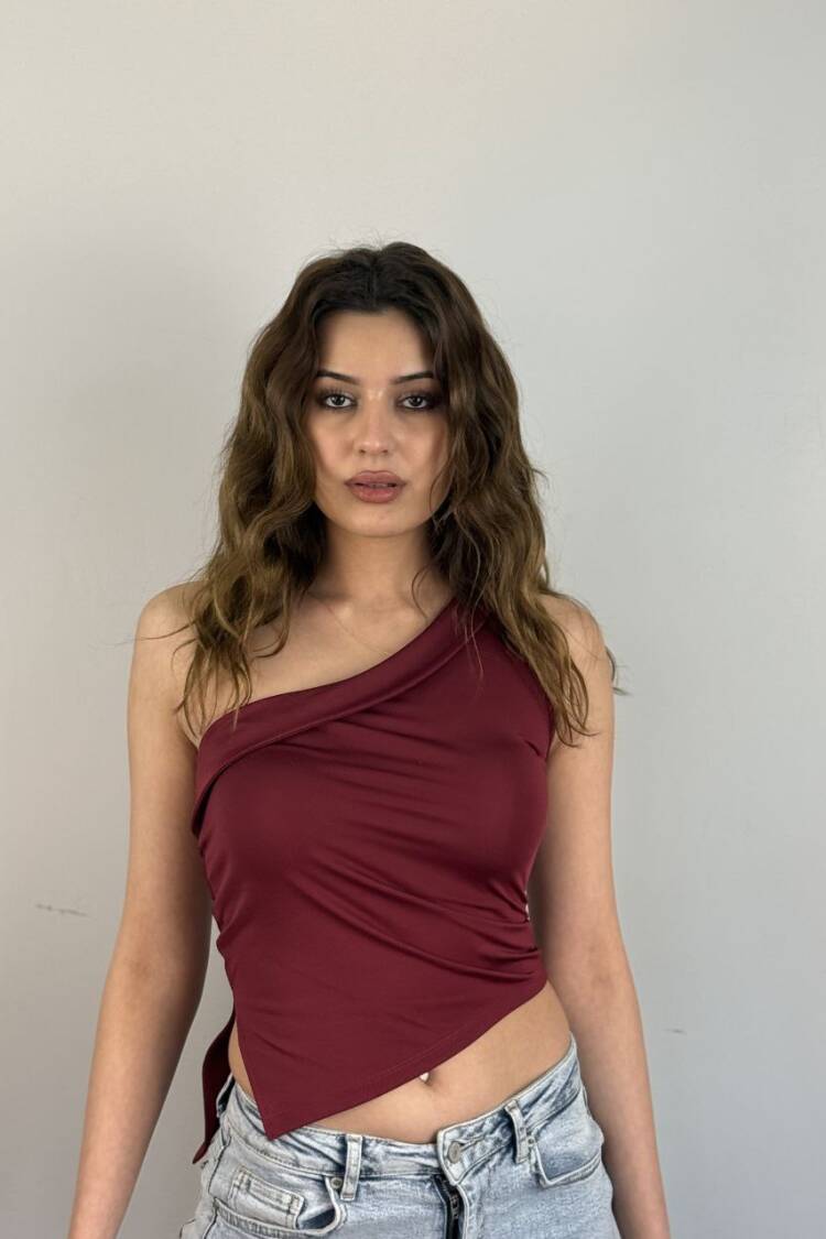 Claret Red Crop Top With One Shoulder Neck - Brand: Ezgi Nisantasi - Women's Clothing Wholesale - Globality Store