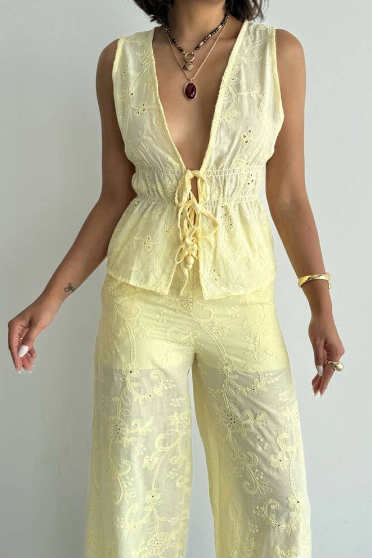 Casual Boho Sleeveless Tie Shirt