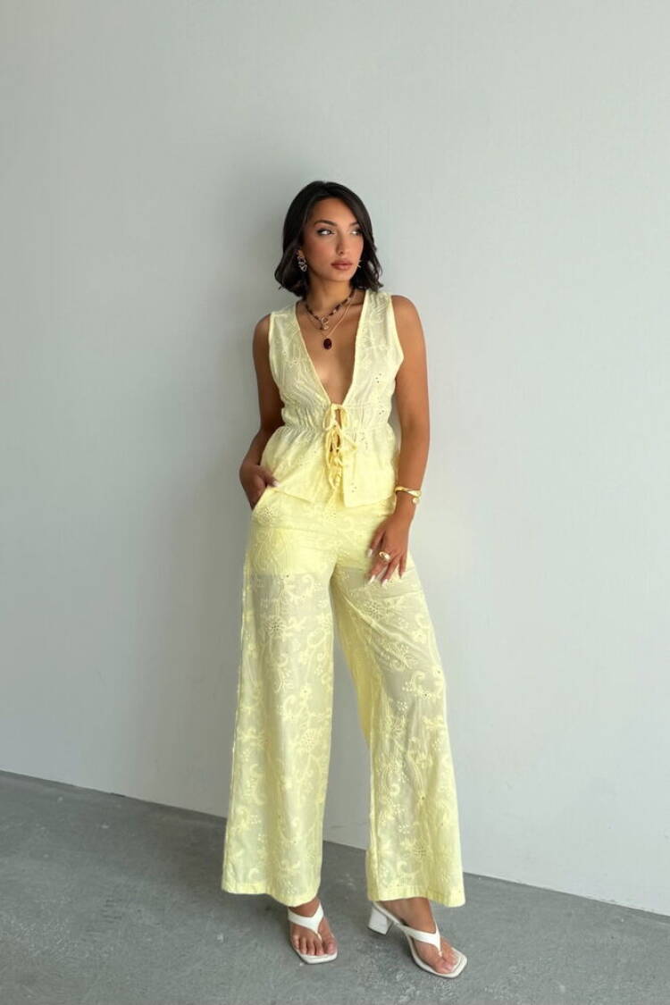 Casual Boho Sleeveless Tie Shirt