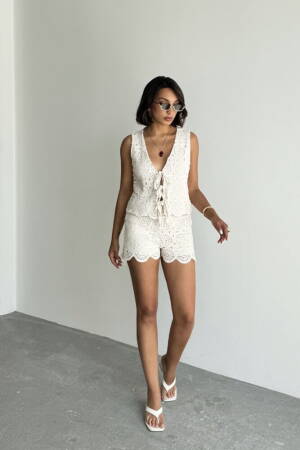 White Sleeveless Tie V-Neck Casual Shirt - Brand: Topshow - Women's Clothing Wholesale - Globality Store
