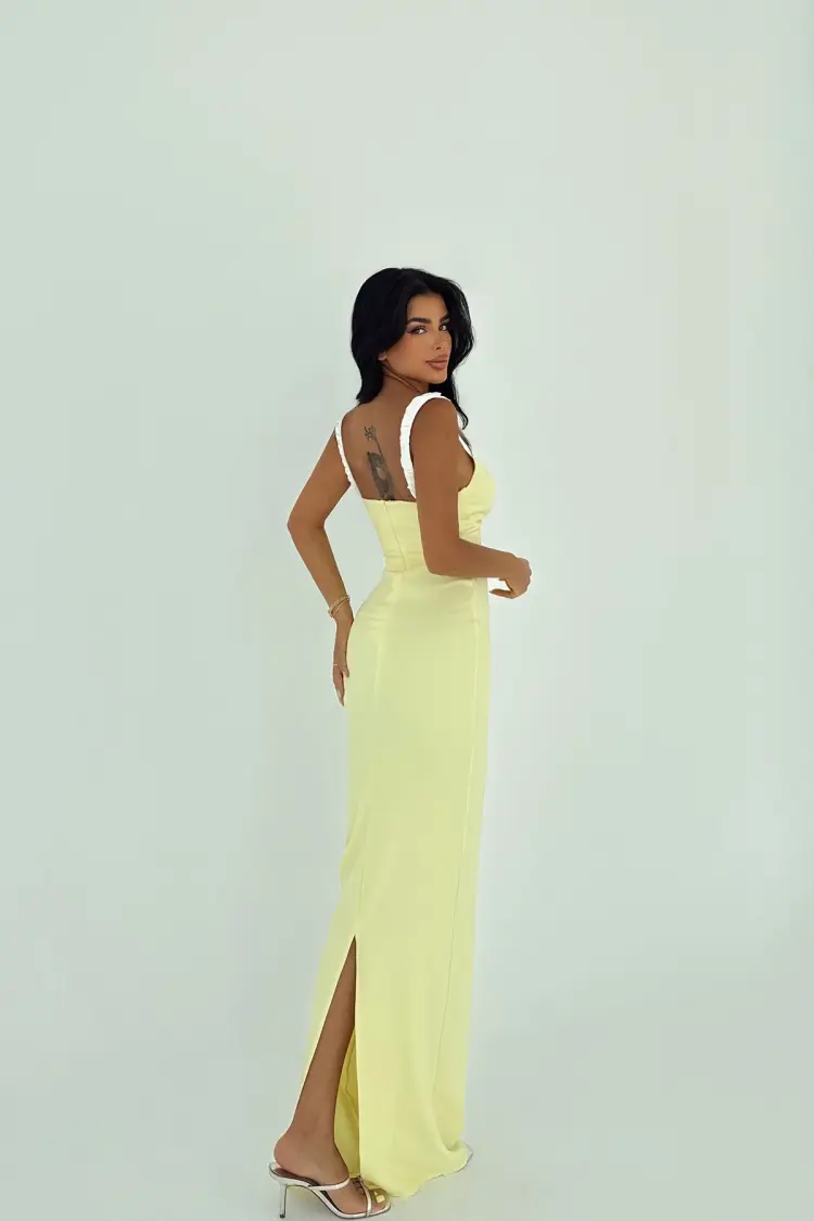Bodycon Dress With Sweetheart Neck