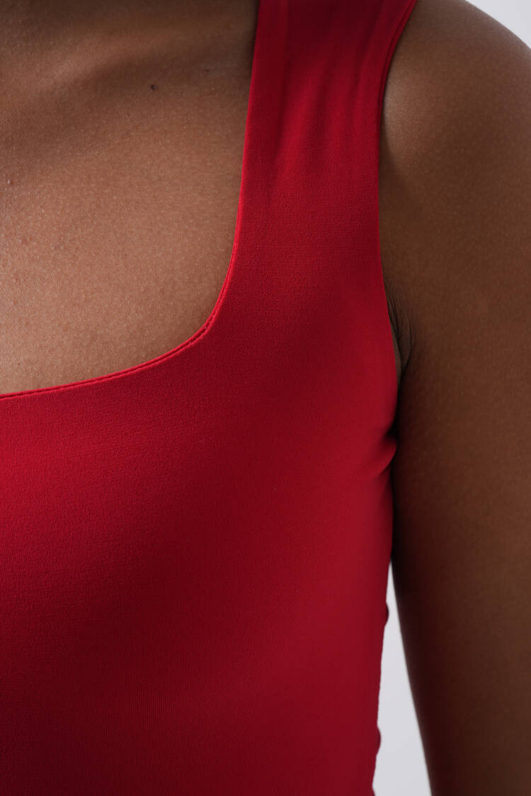Sexy Sleeveless Fitted Bodysuit With Square Neck