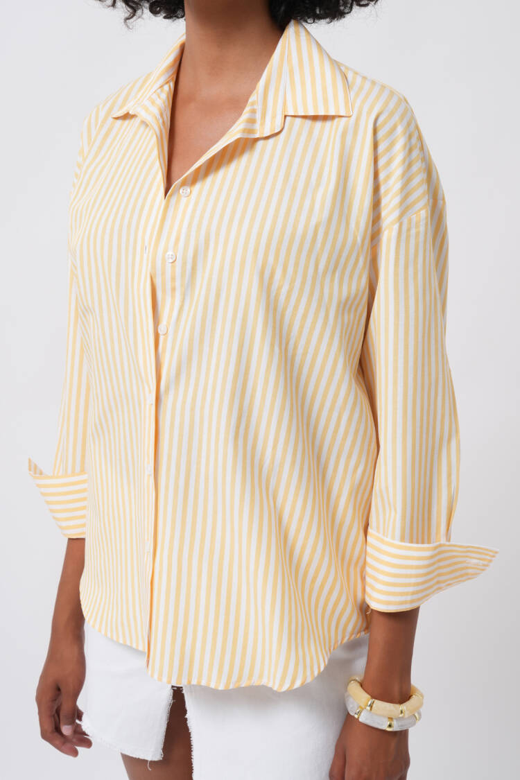Striped Casual Shirt With Buttoned Closure