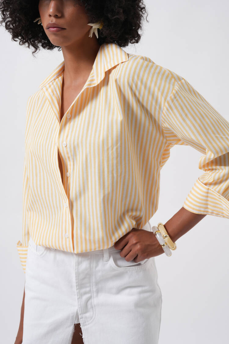 Striped Casual Shirt With Buttoned Closure