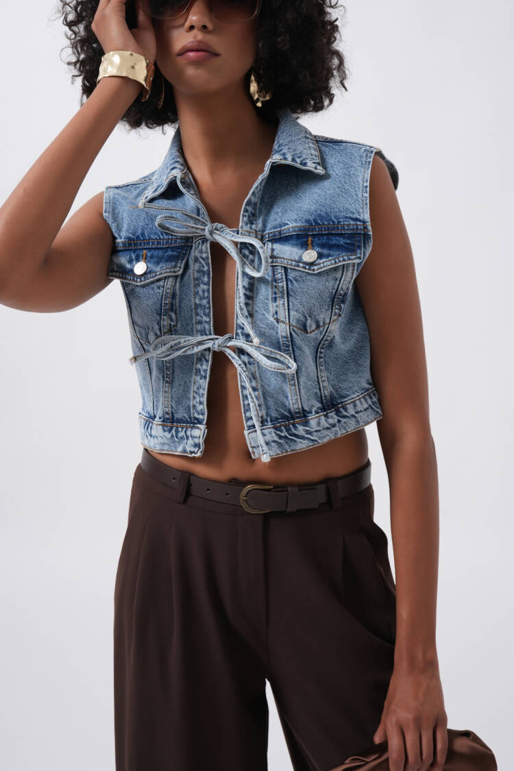 Casual Crop Vest With Flap Pocket And Tie Closure