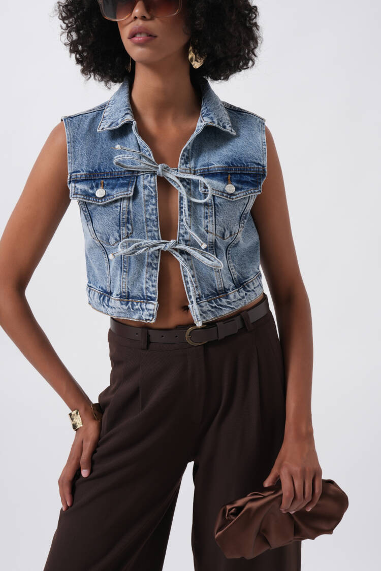 Casual Crop Vest With Flap Pocket And Tie Closure