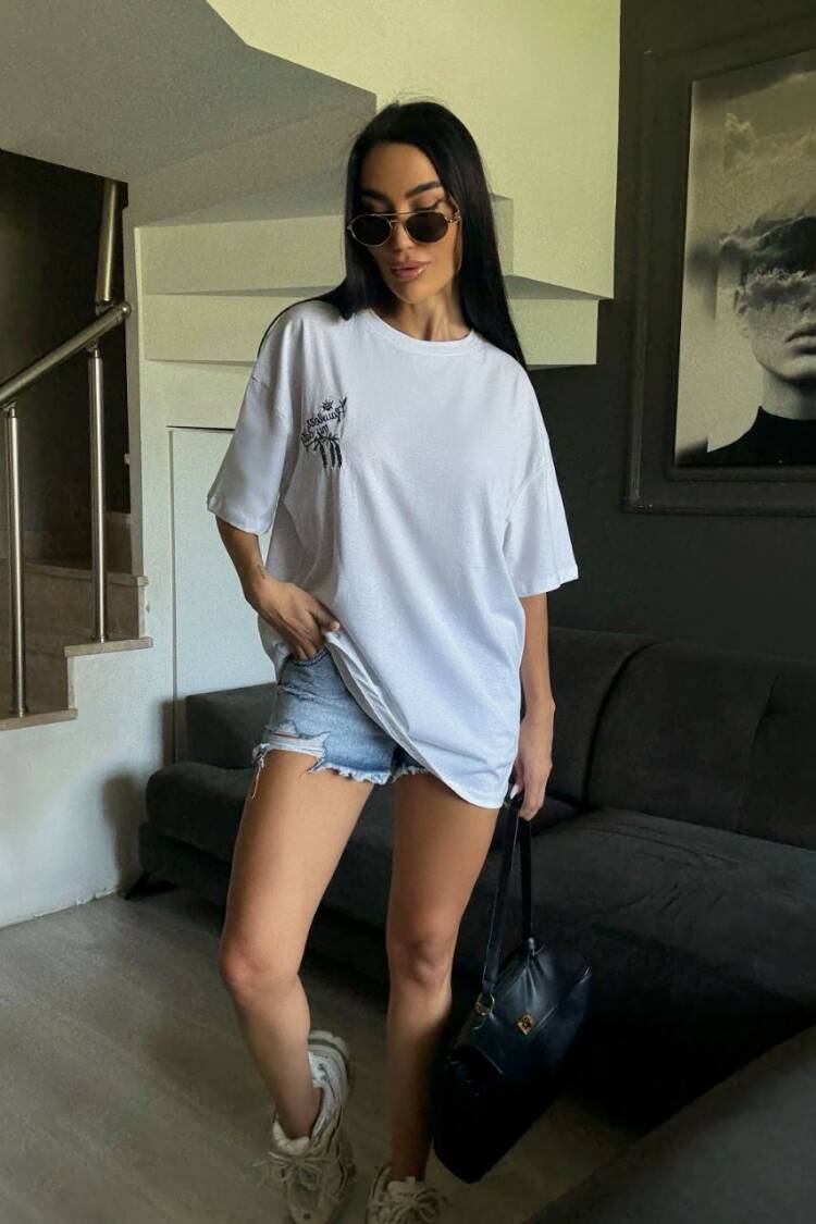 White Tshirt Oversized Fit Long Half Sleeve Casual - Brand: Ezgi Nisantasi - Women's Clothing Wholesale - Globality Store