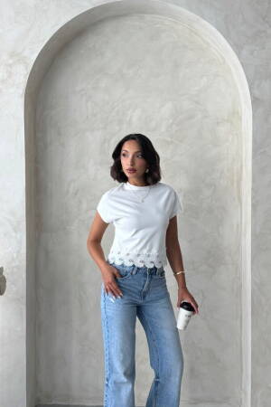 White Blouse With Slim Fit And Cap Sleeves - Brand: Topshow - Women's Clothing Wholesale - Globality Store