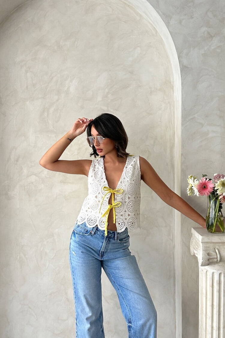 White Boho Tie Sleeveless Shirt