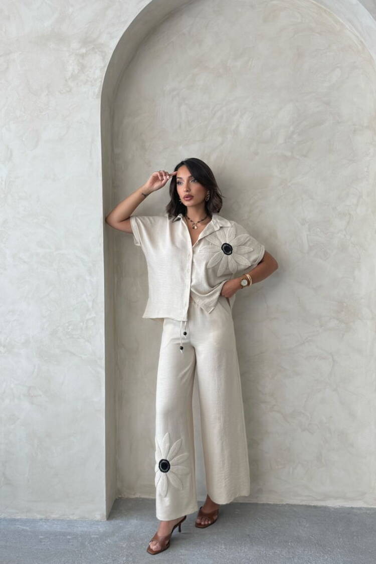 Beige Palazzo Pants With Drawstring Closure