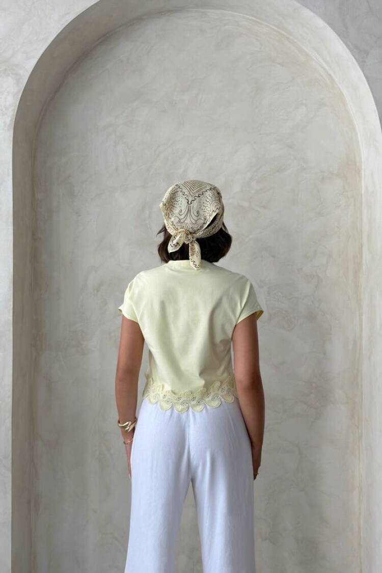 Beige Slim Fit Crop Blouse With Cap Sleeves