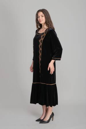 Elegant Shift Dress With Sequined Detail - Brand: GUMANIZE - Women's Clothing Wholesale - Globality Store