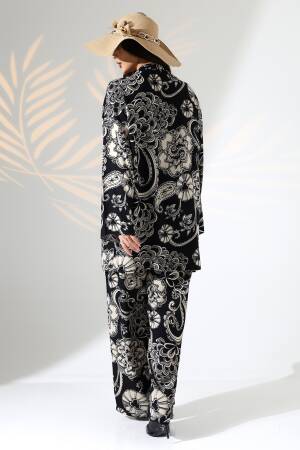 Ethnic Elegant Kimono With Paisley Floral Patterns - Brand: My Jest Fashion - Women's Clothing Wholesale - Globality Store