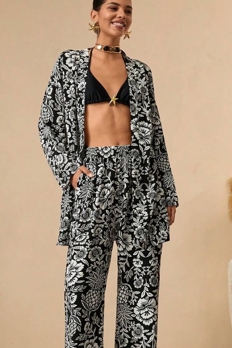 Black Kimono With Floral Pattern And Halter Neck - Brand: My Jest Fashion - Women's Clothing Wholesale - Globality Store