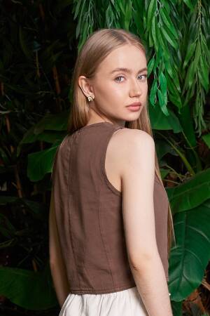 Vintage Crop Vest Buttoned Closure - Brand: XLove - Women's Clothing Wholesale - Globality Store