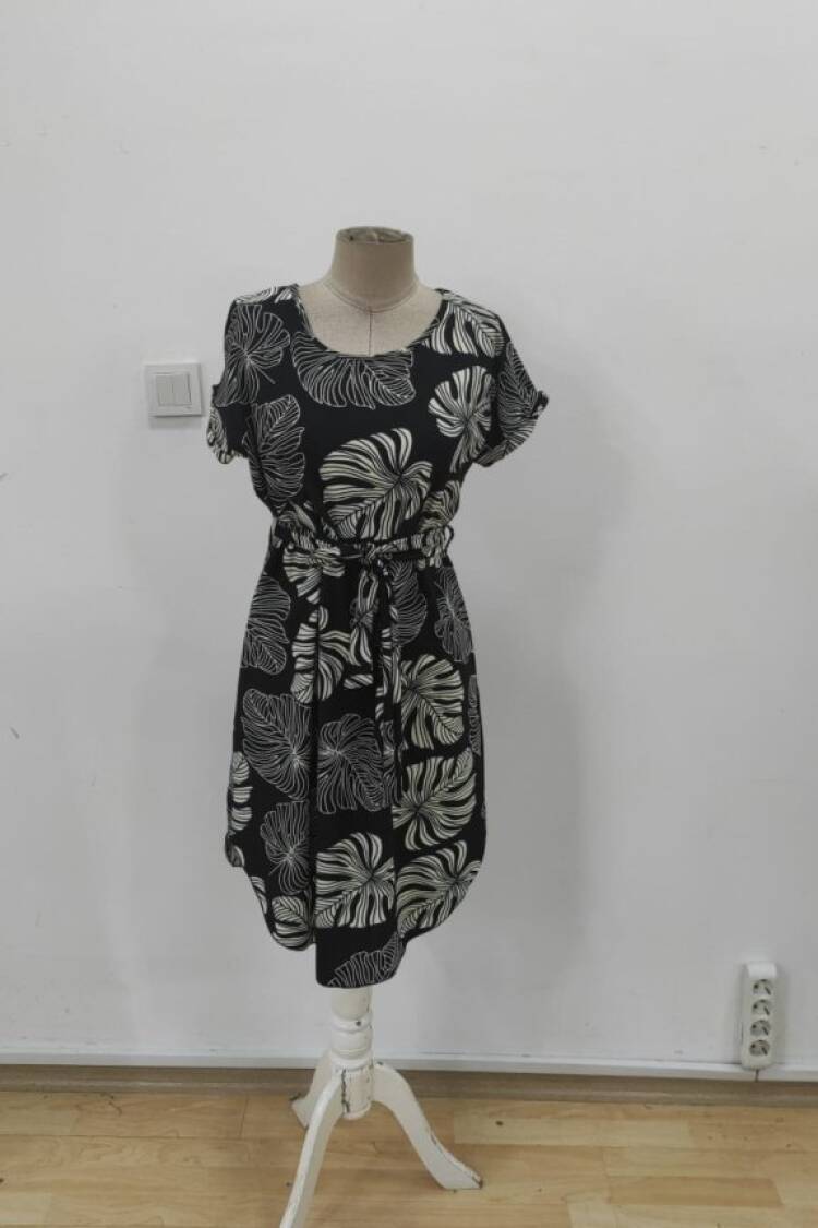 Black Floral Shift Dress With Short Sleeves
