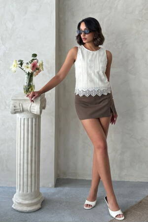 White Sleeveless Casual Blouse - Brand: Topshow - Women's Clothing Wholesale - Globality Store