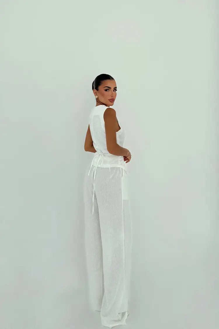 ElegantSleeveless Palazzo Suit