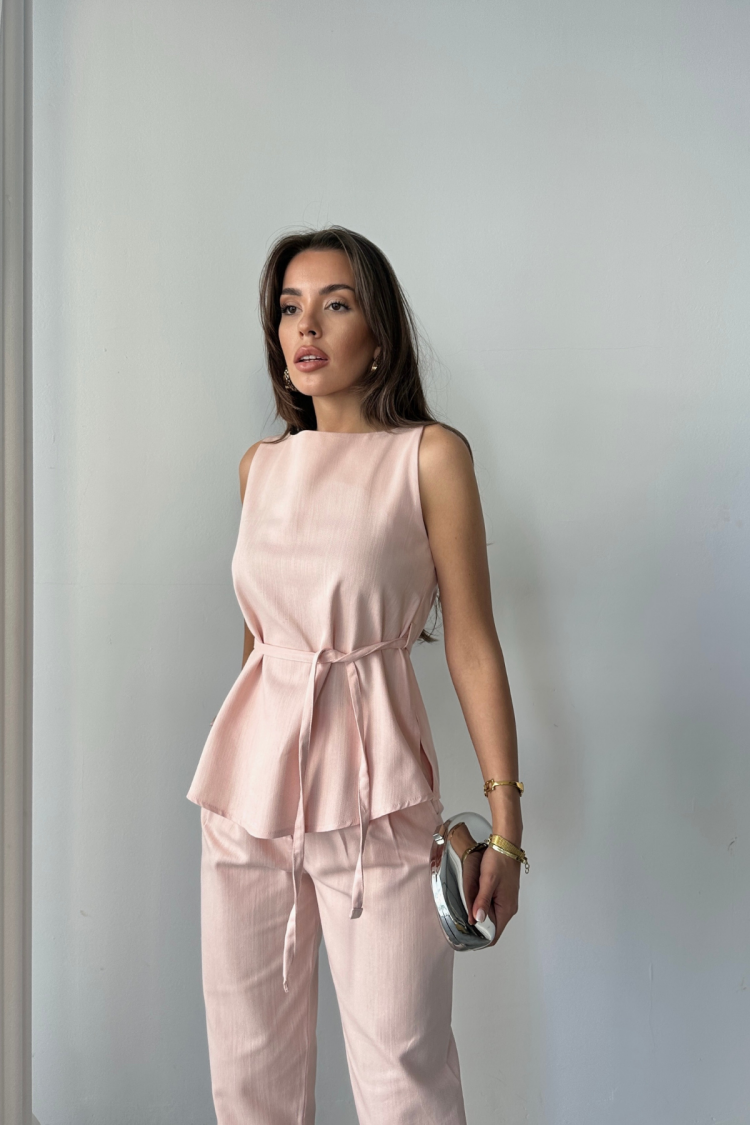 ElegantSleeveless Tie Set