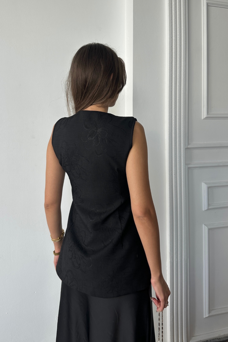 Elegant Fitted Buttoned Vest