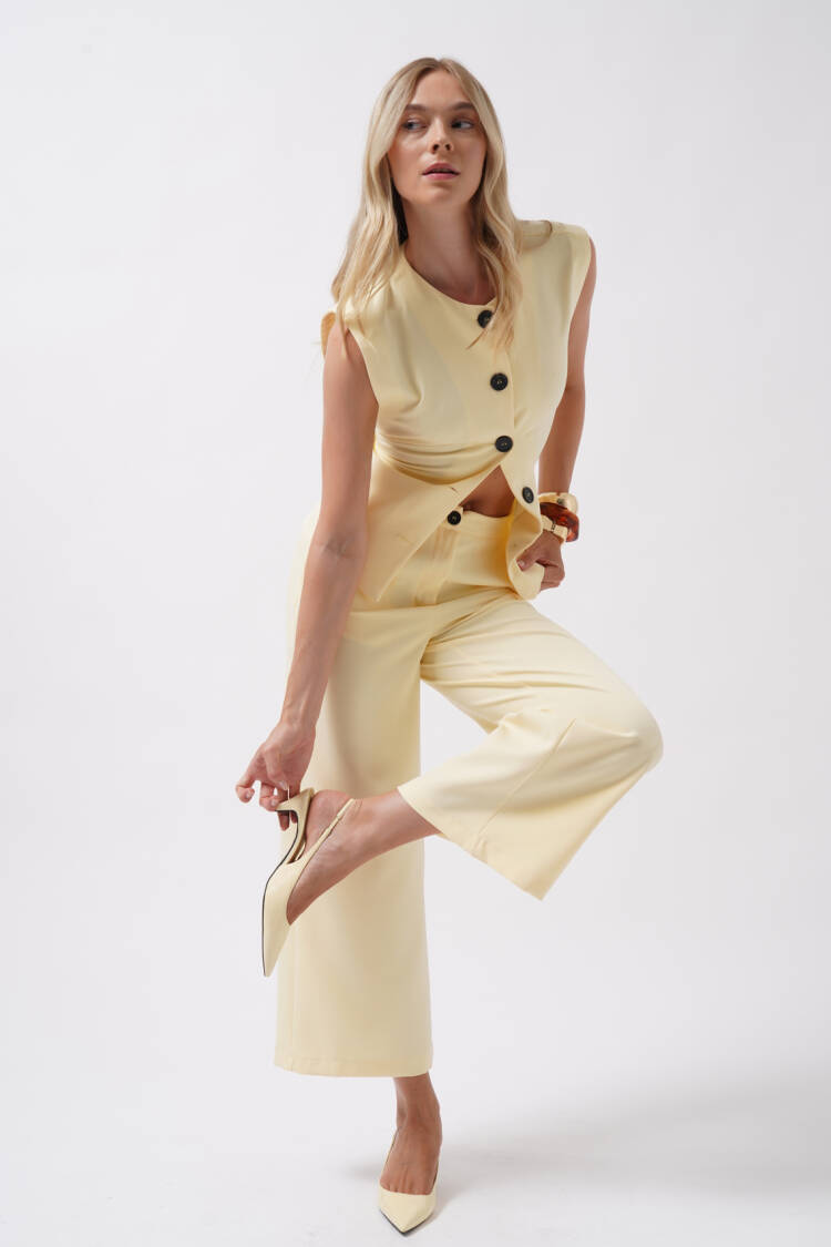Beige Wide Leg Culottes Pants - Brand: Black Fashion - Women's Clothing Wholesale - Globality Store