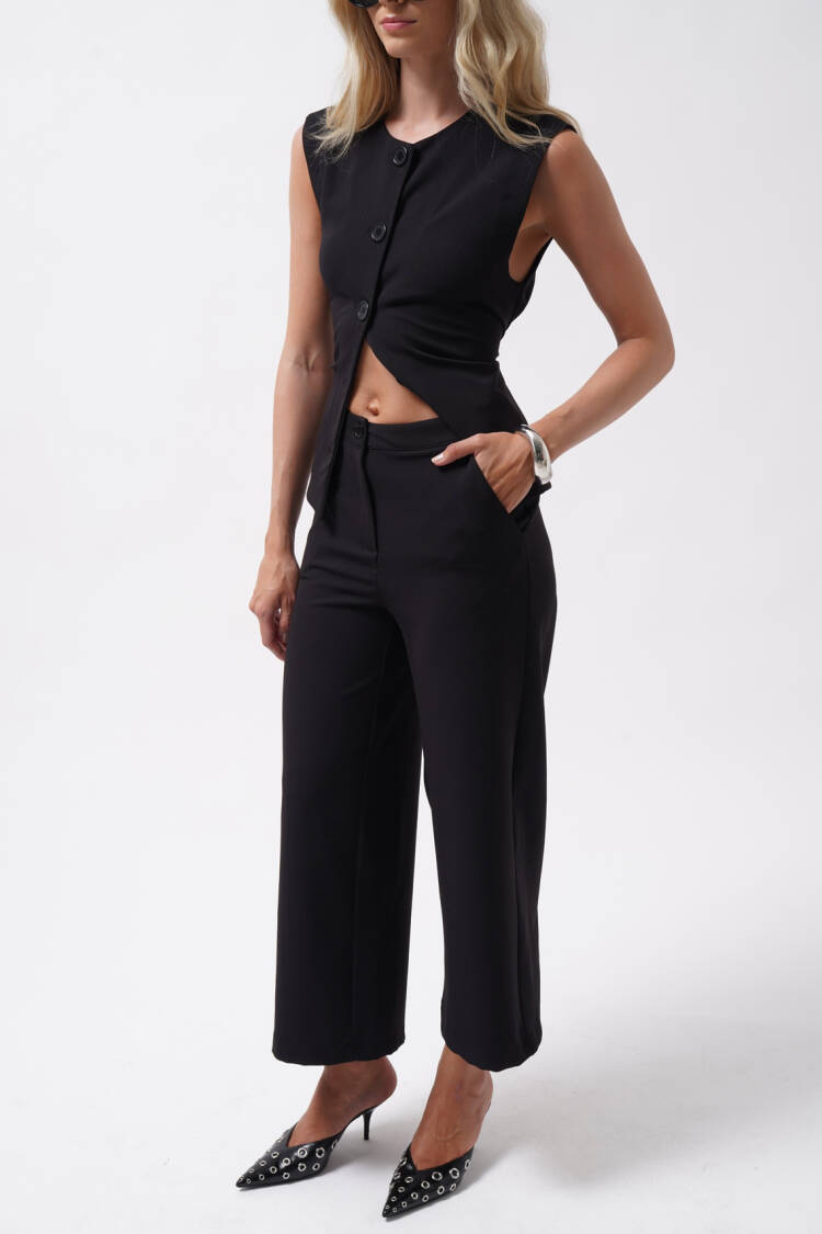 Palazzo Pants With Wide Leg And Buttoned Closure