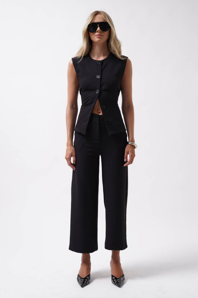 Palazzo Pants With Wide Leg And Buttoned Closure