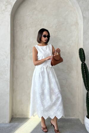 Flared Maxi Skirt With Floral Pattern - Brand: Topshow - Women's Clothing Wholesale - Globality Store