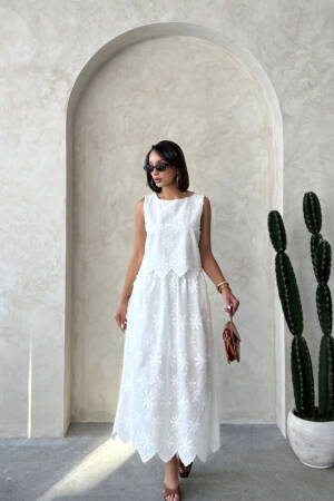 Flared Maxi Skirt With Floral Pattern - Brand: Topshow - Women's Clothing Wholesale - Globality Store
