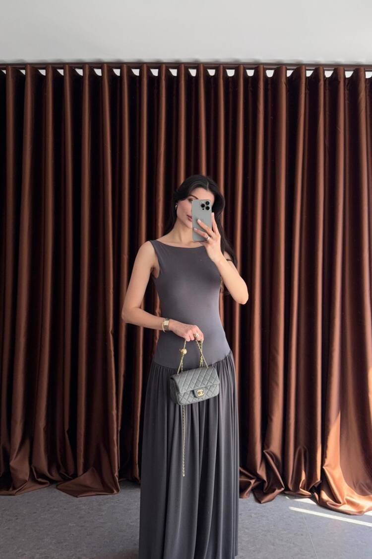 Grey Elegant Fit And Flare Dress - Brand: Cream Rouge - Women's Clothing Wholesale - Globality Store