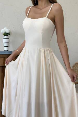 ElegantFit And Flare Dress - Brand: Elisa - Women's Clothing Wholesale - Globality Store