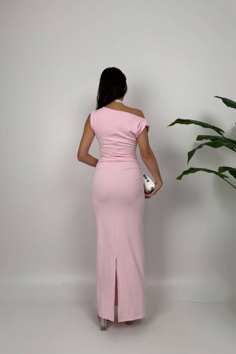 ElegantSleeveless Sheath Dress