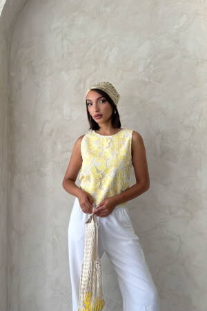 Floral Sleeveless Cap Sleeve Blouse - Brand: Topshow - Women's Clothing Wholesale - Globality Store