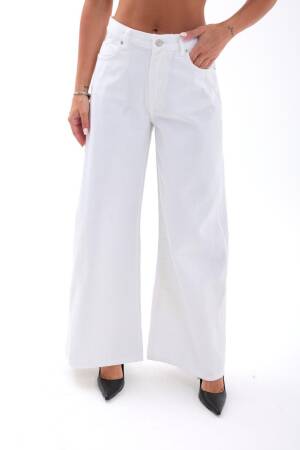 White Palazzo Pants With High Waist & Wide Leg - Brand: Fame - Women's Clothing Wholesale - Globality Store