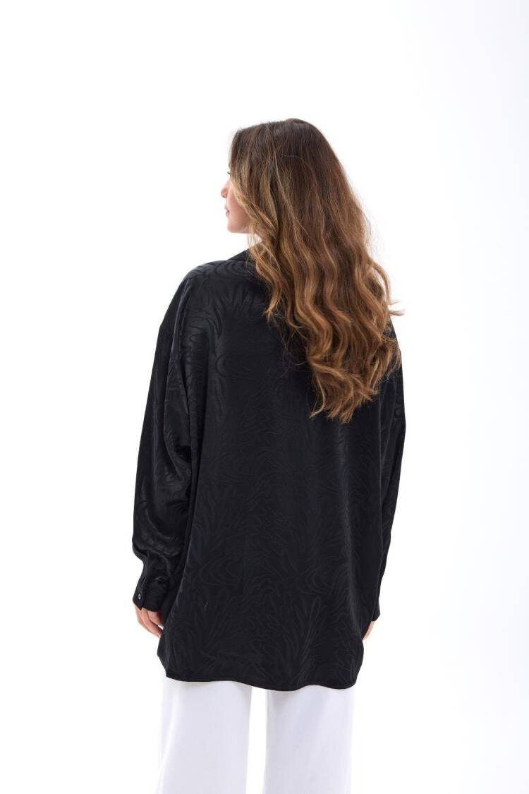 Elegant Animal Print Oversized Shirt