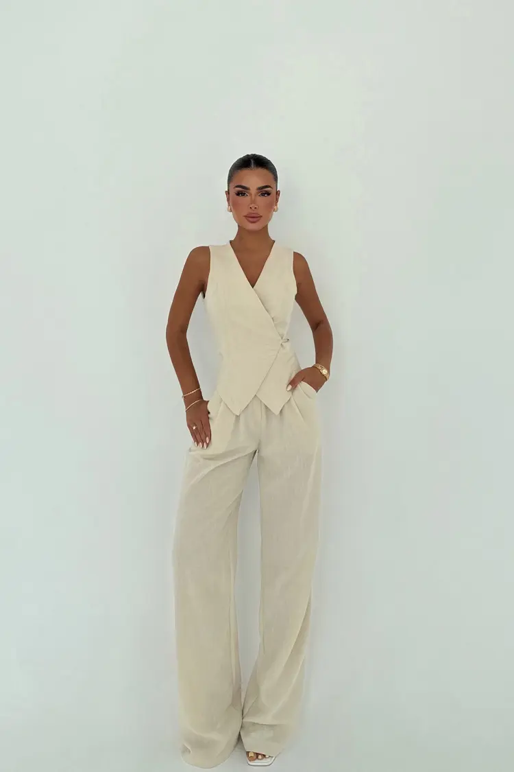 Elegant Beige Suit For Work And Evening - Brand: EYYO ATELIER - Women's Clothing Wholesale - Globality Store